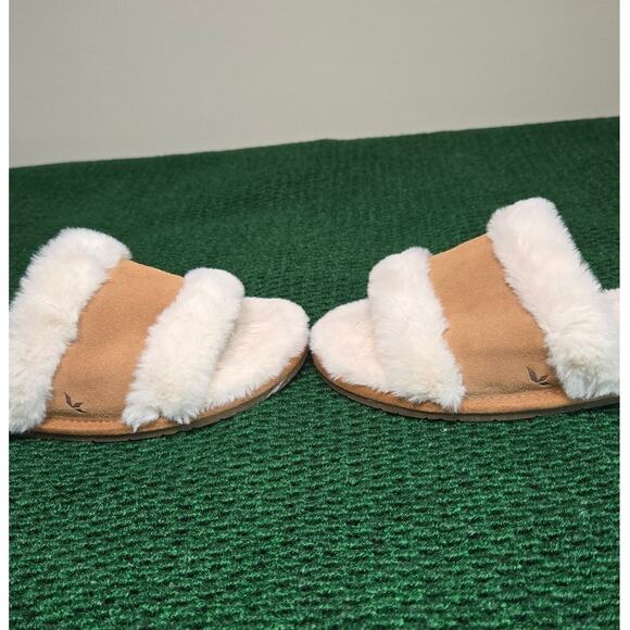 UGG Koolabura Fur Slipper Slide Sandal Women's Size 9. - Picture 5 of 7